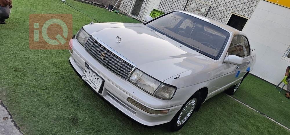 تۆیۆتا کراون